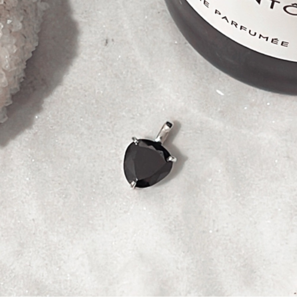 5.5 Ct Natural Black Diamond Pendant - Picture 3 of 4